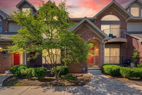 2910 Signature Blvd, Ann Arbor, MI 48103