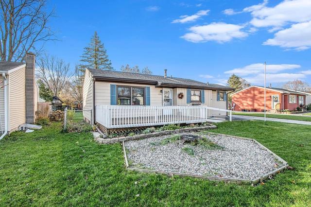 1242 Jane Ellen Dr SE, Lowell, MI 49331