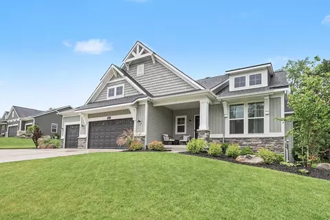 3899 Autumn Acres Dr NE, Rockford, MI 49341