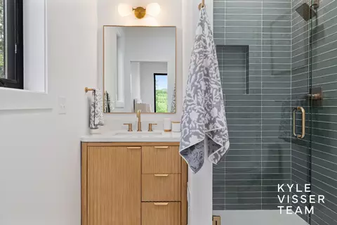 Bath - 8151 28th St SE, Ada, MI 49301 photo 2 of 8