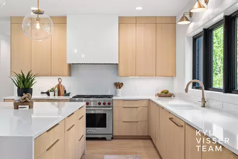 Kitchen - 8151 28th St SE, Ada, MI 49301 photo 6 of 6