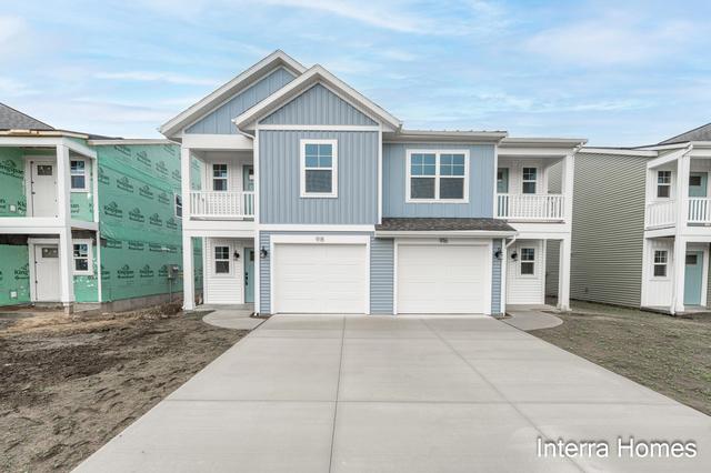 916 Indiana Ave #15, South Haven, MI 49090