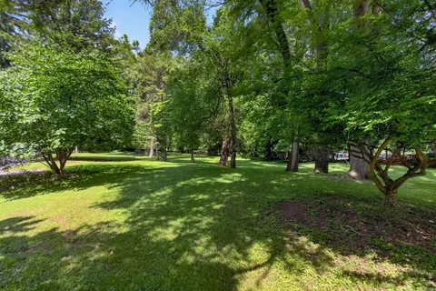 Exterior - 1320 Warren Ave, Jackson, MI 49203 photo 13 of 21