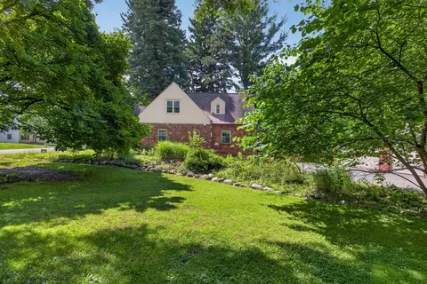 Exterior - 1320 Warren Ave, Jackson, MI 49203 photo 14 of 21