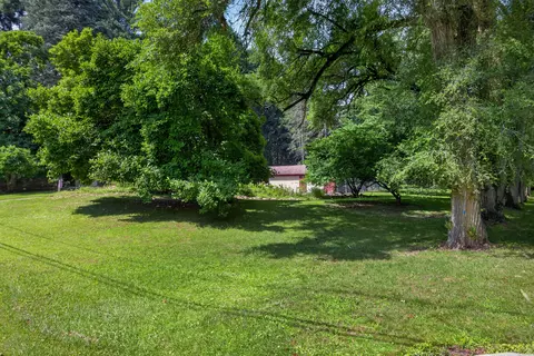 Exterior - 1320 Warren Ave, Jackson, MI 49203 photo 19 of 21