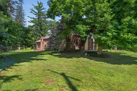 Exterior - 1320 Warren Ave, Jackson, MI 49203 photo 18 of 21
