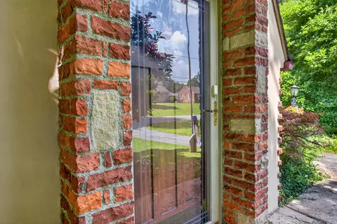 Entry Way - 1320 Warren Ave, Jackson, MI 49203 photo 1 of 6