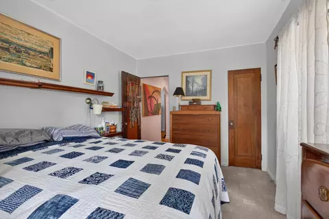 Bedroom - 1320 Warren Ave, Jackson, MI 49203 photo 3 of 5