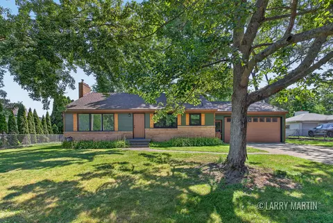 1916 Manning Ave NW, Grand Rapids, MI 49534