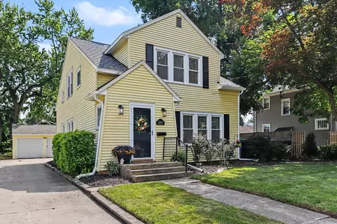 1310 Vassar Dr, Kalamazoo, MI 49001