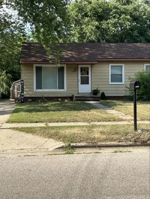 241 50th St SW, Grand Rapids, MI 49548