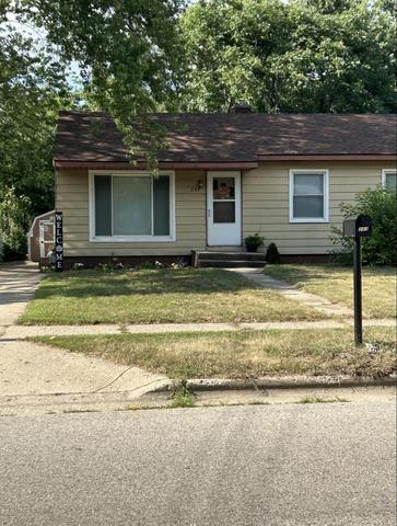 241 50th St SW, Grand Rapids, MI 49548