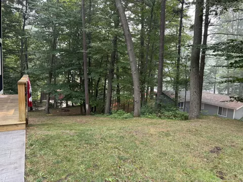 Exterior - 8523 W Easy St, Mears, MI 49436 photo 7 of 8