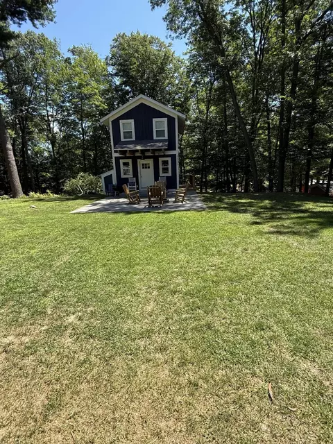 Exterior - 8523 W Easy St, Mears, MI 49436 photo 3 of 8