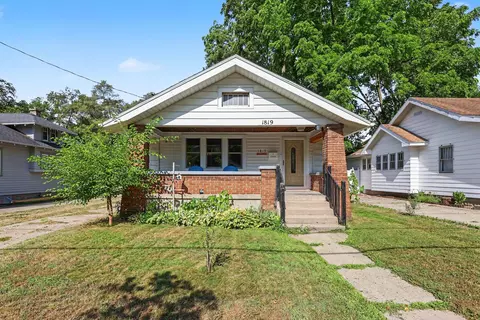 1819 Nelson Ave SE, Grand Rapids, MI 49507