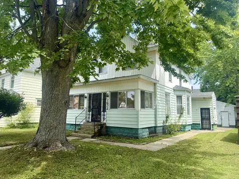 1632 5th St, Muskegon, MI 49441