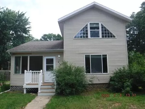 415 S Main St, Lawton, MI 49065