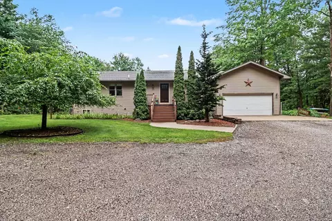 4895 W Birch Ln, Pentwater, MI 49449