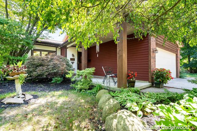 1346 Rosewood Ave SE, Grand Rapids, MI 49506