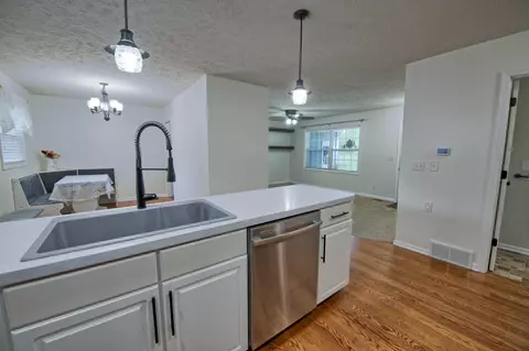 Kitchen - 398 Lee St, Sunfield, MI 48890 photo 2 of 3
