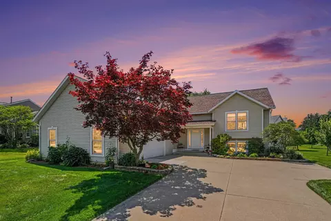 1433 Hillridge Way, Zeeland, MI 49464