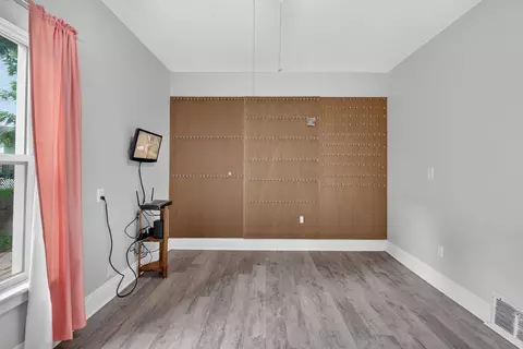 Other - 916 Lincoln St, Jackson, MI 49202 photo 7 of 15