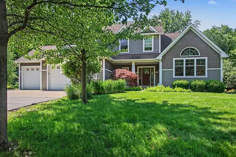 86 Osullivan Dr, South Haven, MI 49090