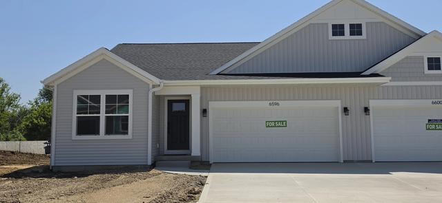 6596 SW Bellflower Dr SW #10, Zeeland, MI 49464