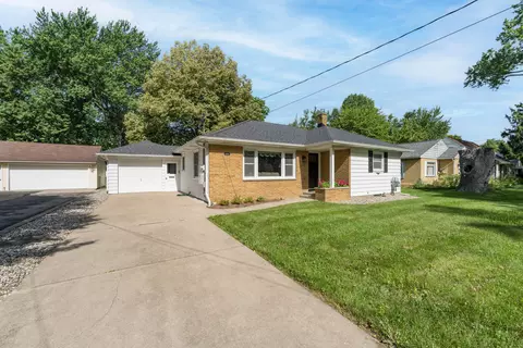 1131 Coolidge Ave, Kalamazoo, MI 49006