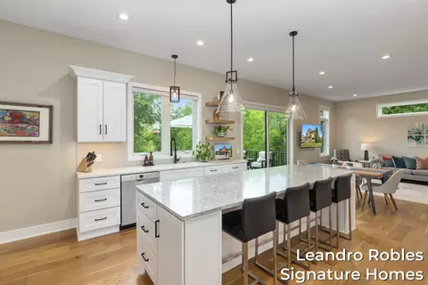 Kitchen - 6 Fox Point Ct NE, Ada, MI 49301 photo 5 of 11