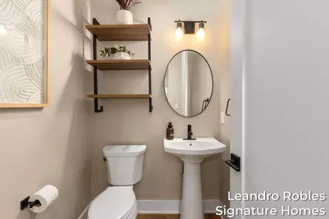 Bath - 6 Fox Point Ct NE, Ada, MI 49301 photo 1 of 10