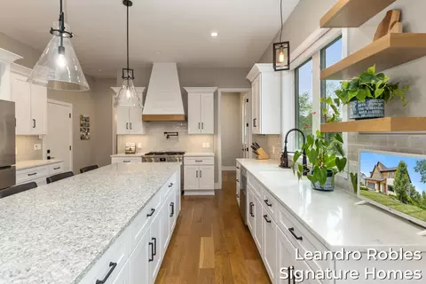 Kitchen - 6 Fox Point Ct NE, Ada, MI 49301 photo 3 of 11