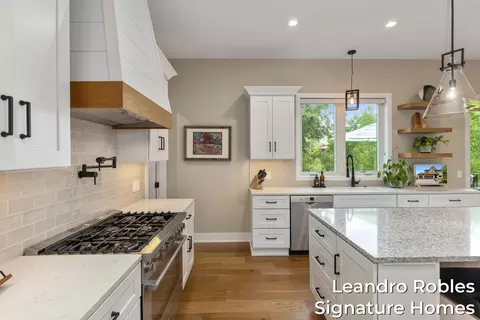Kitchen - 6 Fox Point Ct NE, Ada, MI 49301 photo 9 of 11
