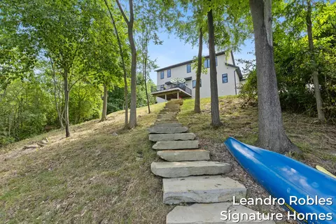 Exterior - 6 Fox Point Ct NE, Ada, MI 49301 photo 7 of 10