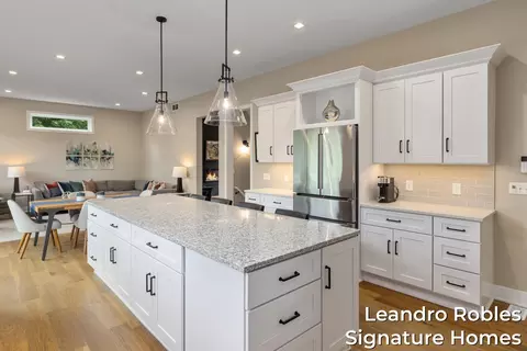 Kitchen - 6 Fox Point Ct NE, Ada, MI 49301 photo 2 of 11