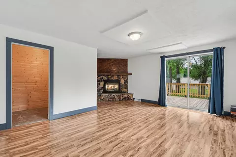 920 Jay St, Belding, MI 48809 photo 12