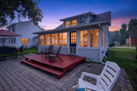 321 Oakwood Ave, Clarklake, MI 49234