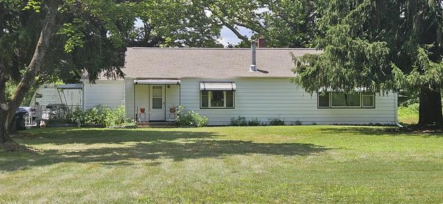2335 N 33rd St, Galesburg, MI 49053