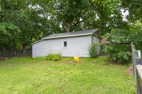 Exterior - 529 Clinton St, Marshall, MI 49068 photo 6 of 12