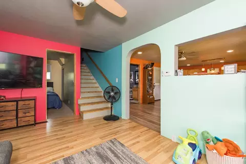 Entry Way - 529 Clinton St, Marshall, MI 49068 photo 1 of 3