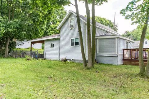 Exterior - 529 Clinton St, Marshall, MI 49068 photo 4 of 12