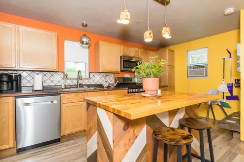 Kitchen - 529 Clinton St, Marshall, MI 49068 photo 1 of 4