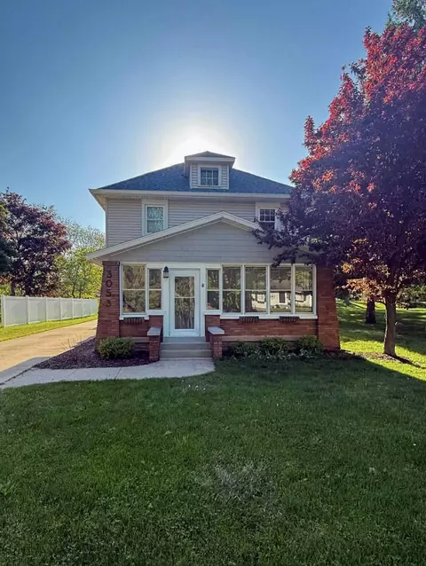 3053 Locke Ave SW, Grandville, MI 49418