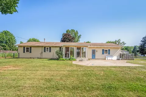 Exterior - 20565 Okemos Rd, Big Rapids, MI 49307 photo 4 of 7