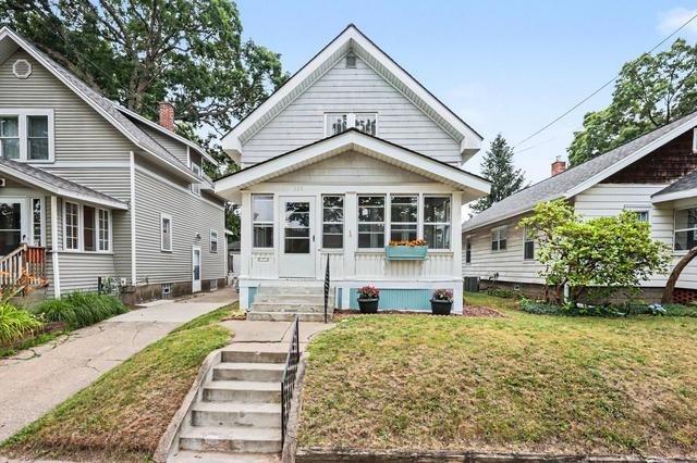 326 Dean St NE, Grand Rapids, MI 49505