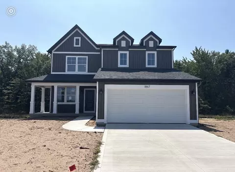1847 Lowe Dr, Spring Lake, MI 49456