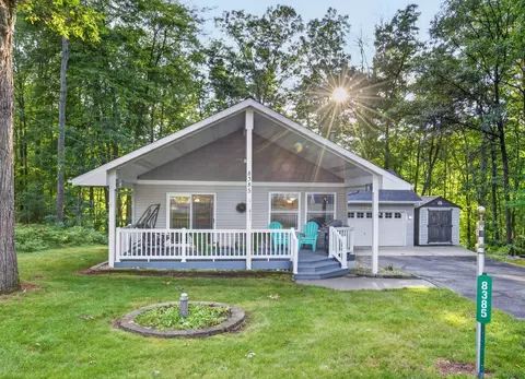 8385 Alberta St, Canadian Lakes, MI 49346