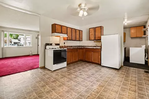 Kitchen - 265 Amherst St, Jackson, MI 49203 photo 1 of 2