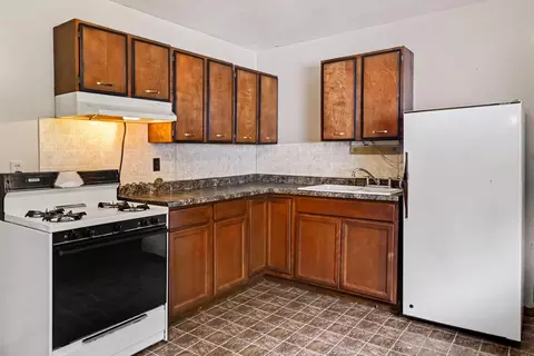 Kitchen - 265 Amherst St, Jackson, MI 49203 photo 2 of 2