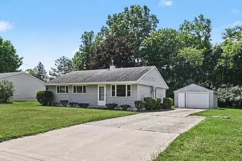 Exterior - 265 Amherst St, Jackson, MI 49203 photo 3 of 4